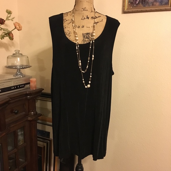 Vikki Vi Tops - 🌿Vikki Vi Classic Black Shell or Tank Top 2X 🍃